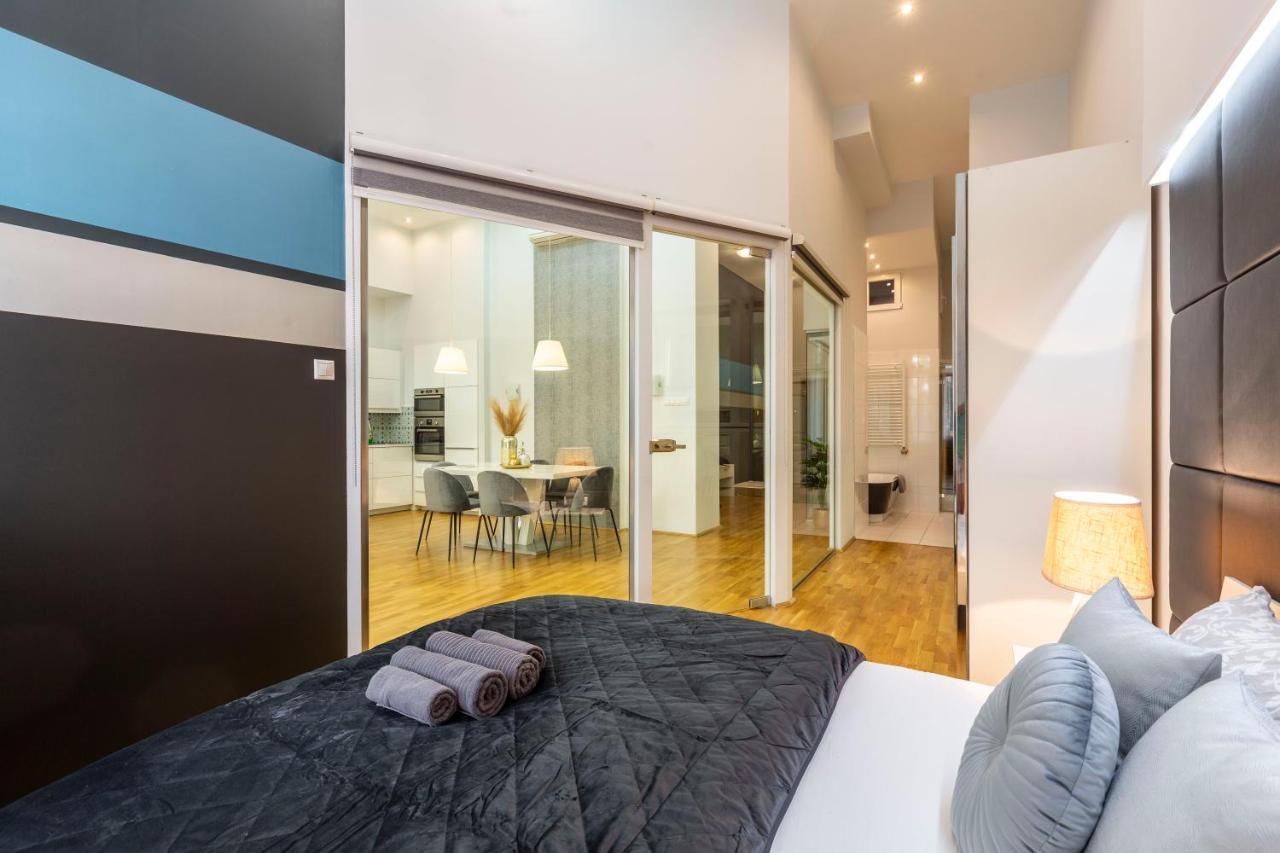 Luxurious & Spacious Downtown Residence In Liszt Ferenc Square Budapest Exterior photo